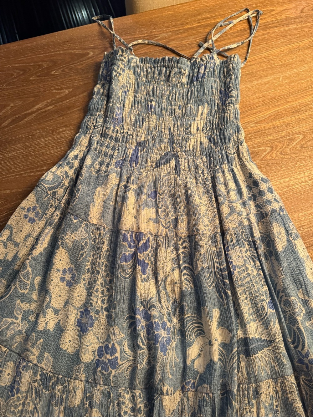 Abercrombie & Fitch Light Blue and White Smocked Strapless Maxi Dress - Picture 4 of 4